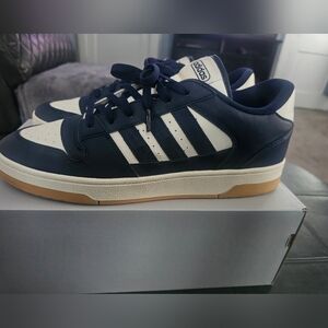 Adidas Men's Navy and White Sneakers Excellent Condition Original Box not Includ